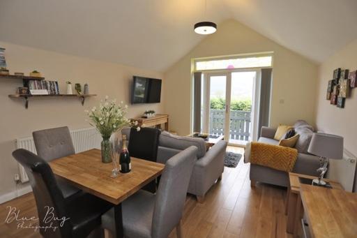 Semi Detached Cottage Snowdonia With Hot Tub Tal-y-Cafn Exteriér fotografie