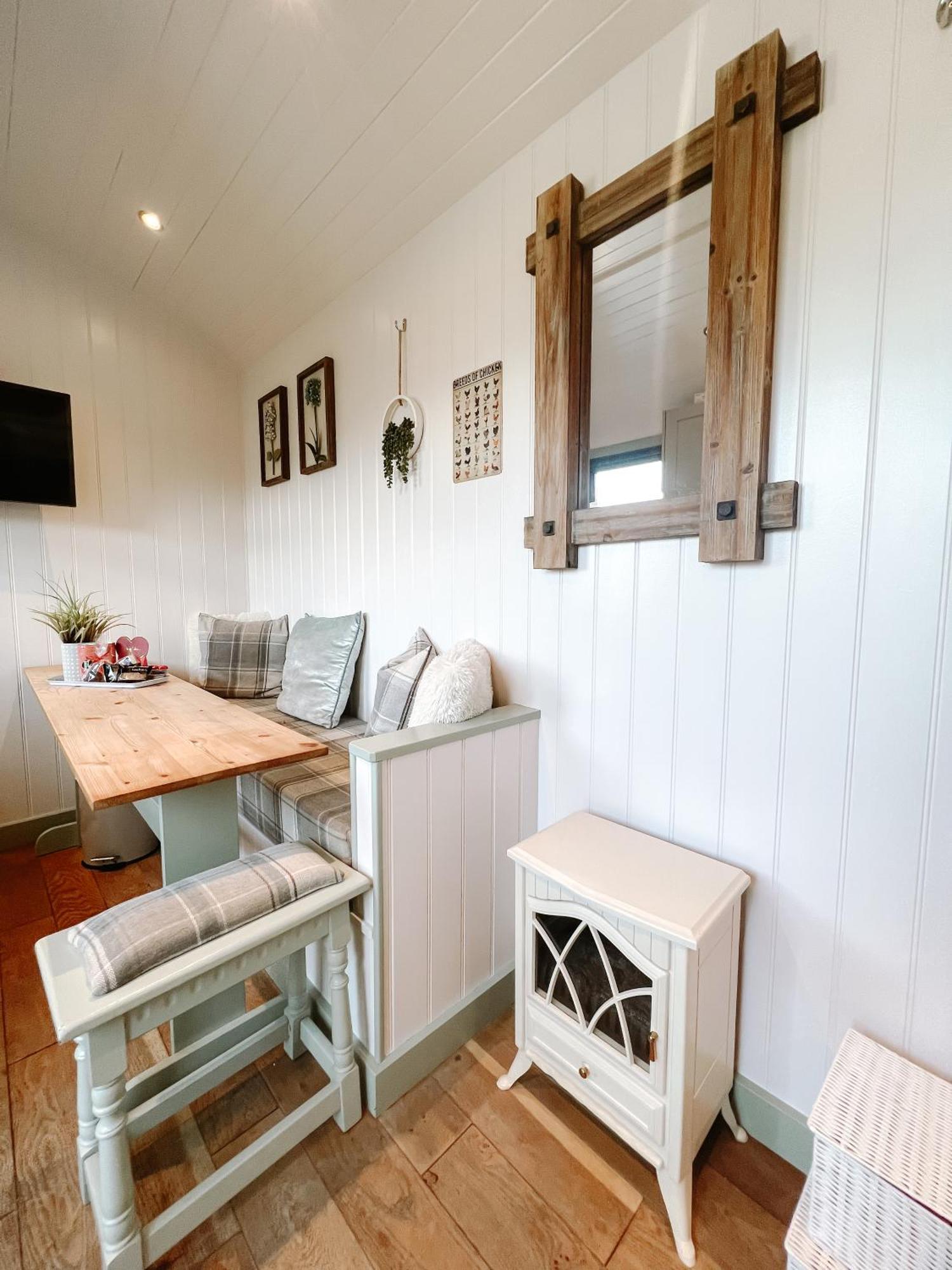 Semi Detached Cottage Snowdonia With Hot Tub Tal-y-Cafn Exteriér fotografie